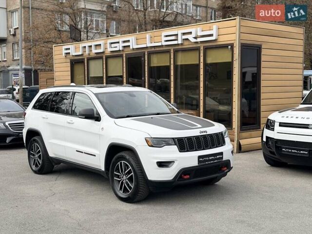 Білий Джип Grand Cherokee, об'ємом двигуна 3.6 л та пробігом 123 тис. км за 28500 $, фото 3 на Automoto.ua