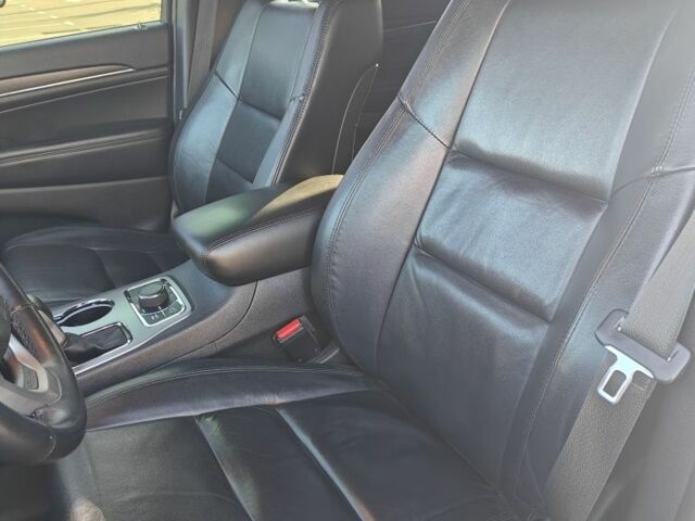 Білий Джип Grand Cherokee, об'ємом двигуна 3.6 л та пробігом 93 тис. км за 27777 $, фото 18 на Automoto.ua