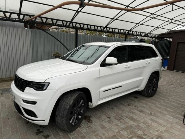 Білий Джип Grand Cherokee, об'ємом двигуна 3.6 л та пробігом 43 тис. км за 25900 $, фото 1 на Automoto.ua