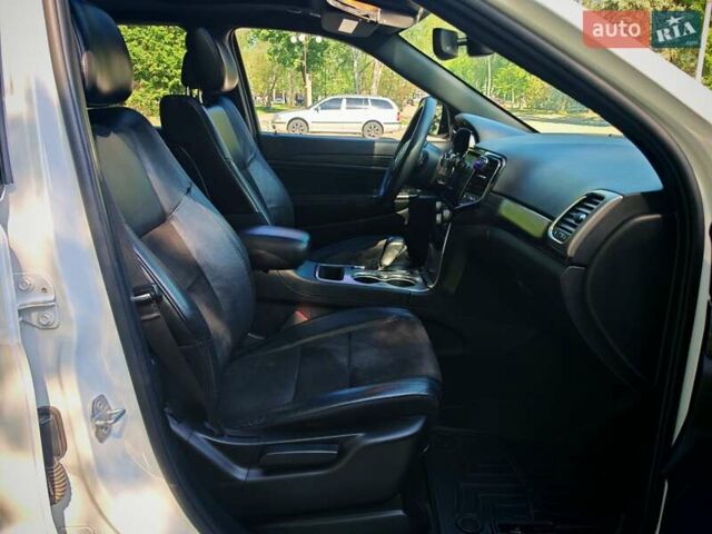 Білий Джип Grand Cherokee, об'ємом двигуна 3.6 л та пробігом 185 тис. км за 22500 $, фото 20 на Automoto.ua