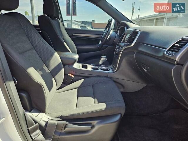 Білий Джип Grand Cherokee, об'ємом двигуна 3.6 л та пробігом 123 тис. км за 20300 $, фото 13 на Automoto.ua