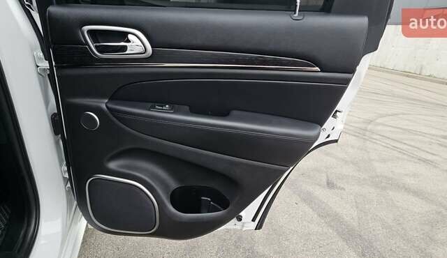 Білий Джип Grand Cherokee, об'ємом двигуна 3.6 л та пробігом 134 тис. км за 26500 $, фото 37 на Automoto.ua