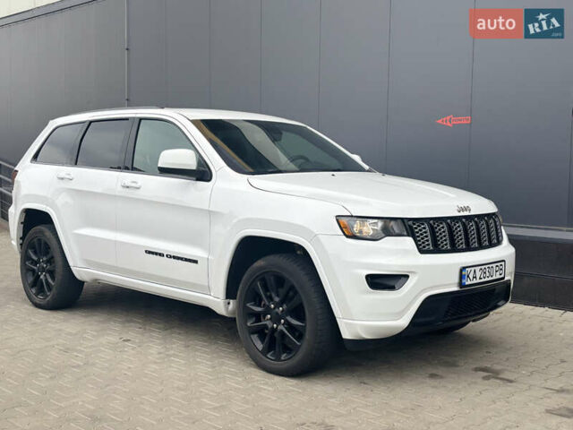 Білий Джип Grand Cherokee, об'ємом двигуна 3.6 л та пробігом 110 тис. км за 22700 $, фото 2 на Automoto.ua