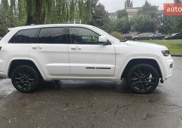 Белый Джип Гранд Чероки, объемом двигателя 3.61 л и пробегом 111 тыс. км за 21500 $, фото 23 на Automoto.ua
