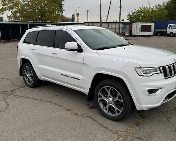 Белый Джип Гранд Чероки, объемом двигателя 2.99 л и пробегом 77 тыс. км за 38200 $, фото 3 на Automoto.ua