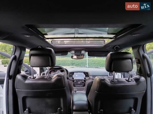 Білий Джип Grand Cherokee, об'ємом двигуна 5.7 л та пробігом 140 тис. км за 29900 $, фото 15 на Automoto.ua