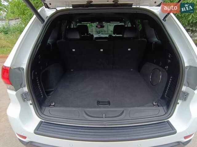 Білий Джип Grand Cherokee, об'ємом двигуна 3.6 л та пробігом 165 тис. км за 22500 $, фото 51 на Automoto.ua