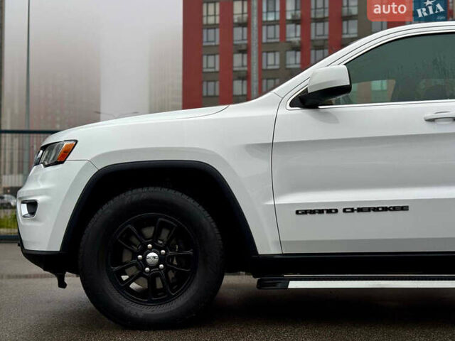 Белый Джип Гранд Чероки, объемом двигателя 3.6 л и пробегом 142 тыс. км за 22500 $, фото 11 на Automoto.ua