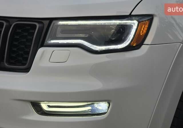 Білий Джип Grand Cherokee, об'ємом двигуна 3.6 л та пробігом 89 тис. км за 29999 $, фото 8 на Automoto.ua