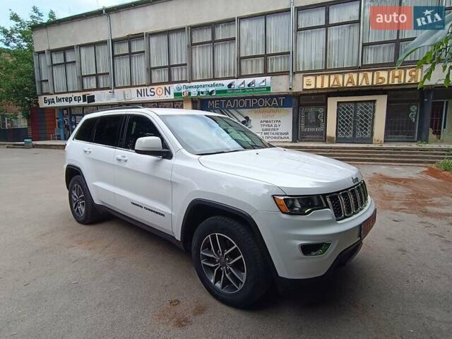 Білий Джип Grand Cherokee, об'ємом двигуна 3.6 л та пробігом 165 тис. км за 22500 $, фото 33 на Automoto.ua
