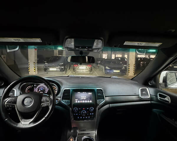 Белый Джип Гранд Чероки, объемом двигателя 3.6 л и пробегом 169 тыс. км за 21900 $, фото 22 на Automoto.ua