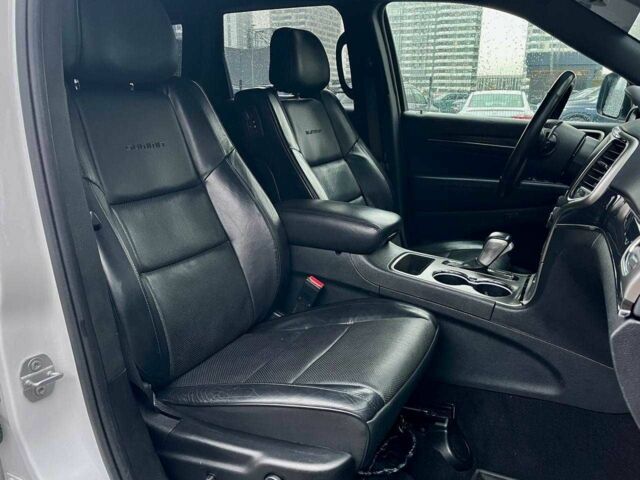 Белый Джип Гранд Чероки, объемом двигателя 3.6 л и пробегом 142 тыс. км за 22500 $, фото 17 на Automoto.ua