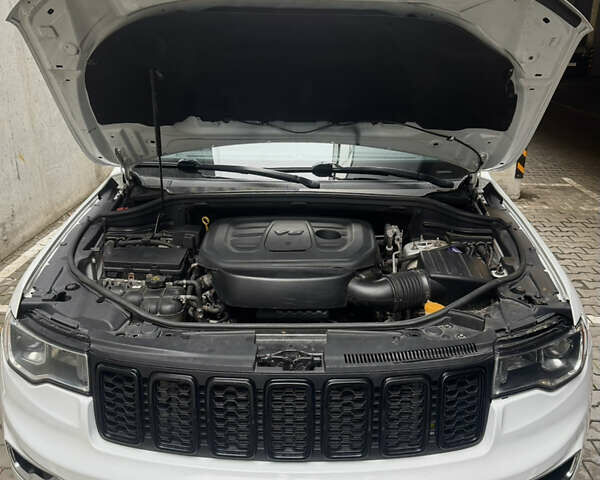 Белый Джип Гранд Чероки, объемом двигателя 3.6 л и пробегом 169 тыс. км за 21900 $, фото 8 на Automoto.ua