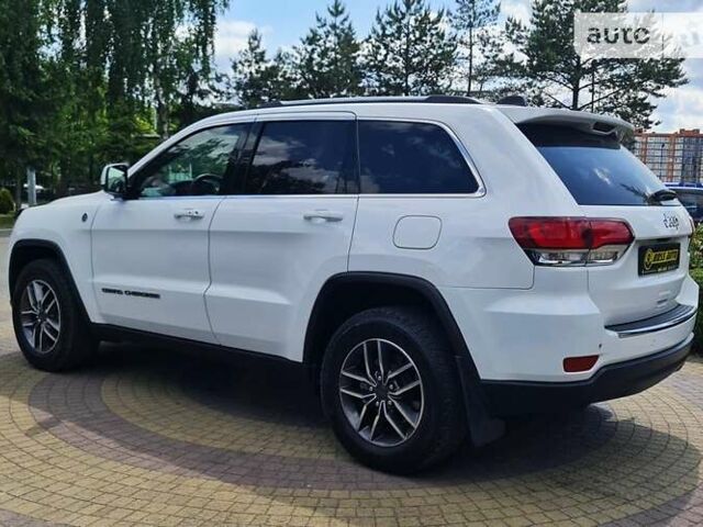 Білий Джип Grand Cherokee, об'ємом двигуна 3.6 л та пробігом 43 тис. км за 33499 $, фото 4 на Automoto.ua