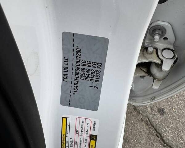 Белый Джип Гранд Чероки, объемом двигателя 2.99 л и пробегом 77 тыс. км за 38200 $, фото 9 на Automoto.ua