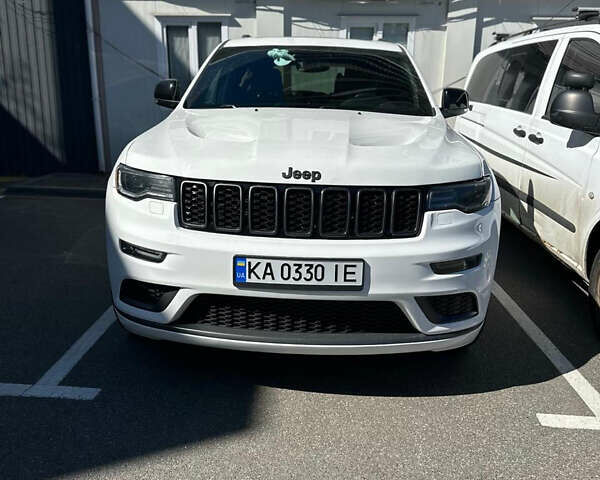 Білий Джип Grand Cherokee, об'ємом двигуна 3.6 л та пробігом 157 тис. км за 35000 $, фото 1 на Automoto.ua