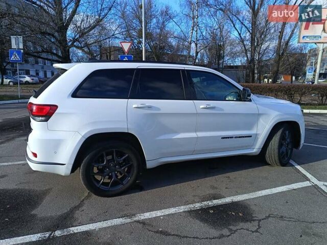 Белый Джип Гранд Чероки, объемом двигателя 5.65 л и пробегом 154 тыс. км за 28900 $, фото 14 на Automoto.ua
