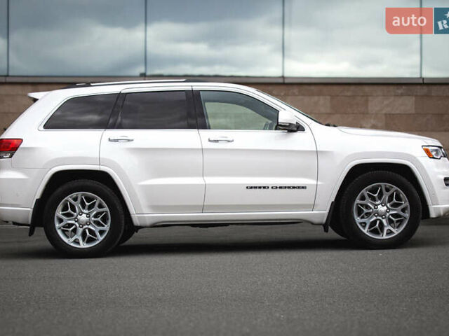 Белый Джип Гранд Чероки, объемом двигателя 3.6 л и пробегом 66 тыс. км за 25500 $, фото 1 на Automoto.ua
