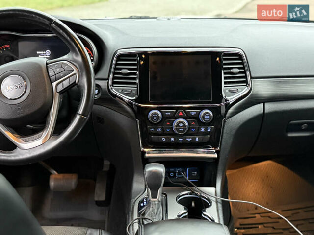 Білий Джип Grand Cherokee, об'ємом двигуна 3.6 л та пробігом 121 тис. км за 22800 $, фото 16 на Automoto.ua