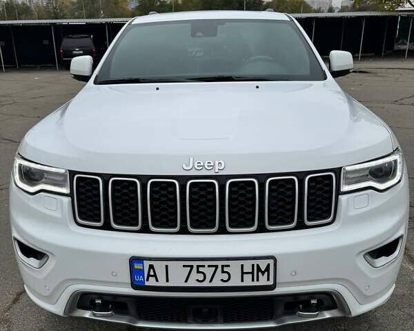 Белый Джип Гранд Чероки, объемом двигателя 2.99 л и пробегом 77 тыс. км за 38200 $, фото 1 на Automoto.ua