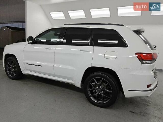 Белый Джип Гранд Чероки, объемом двигателя 3.6 л и пробегом 104 тыс. км за 5600 $, фото 1 на Automoto.ua