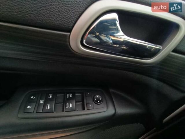 Білий Джип Grand Cherokee, об'ємом двигуна 3.6 л та пробігом 165 тис. км за 22500 $, фото 57 на Automoto.ua
