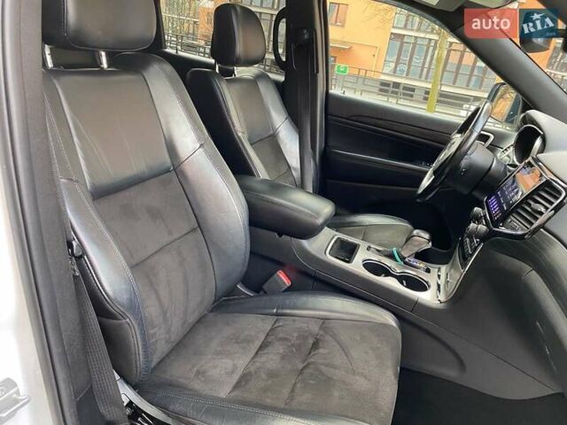 Белый Джип Гранд Чероки, объемом двигателя 3.6 л и пробегом 104 тыс. км за 25200 $, фото 35 на Automoto.ua