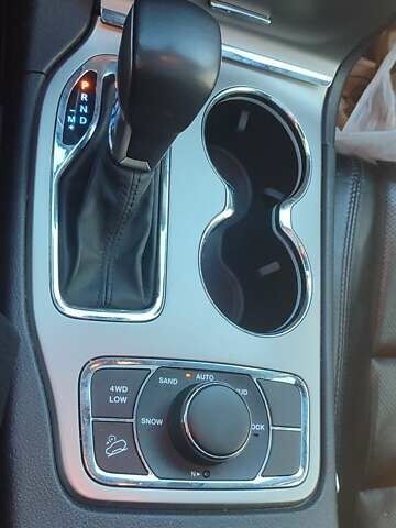 Білий Джип Grand Cherokee, об'ємом двигуна 3.6 л та пробігом 172 тис. км за 26000 $, фото 17 на Automoto.ua