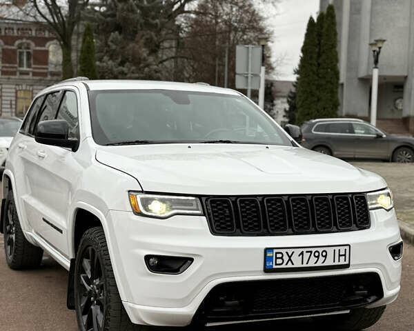 Білий Джип Grand Cherokee, об'ємом двигуна 3.6 л та пробігом 121 тис. км за 22800 $, фото 2 на Automoto.ua