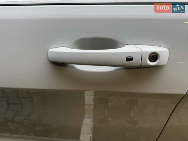 Белый Джип Гранд Чероки, объемом двигателя 3.6 л и пробегом 169 тыс. км за 21900 $, фото 9 на Automoto.ua