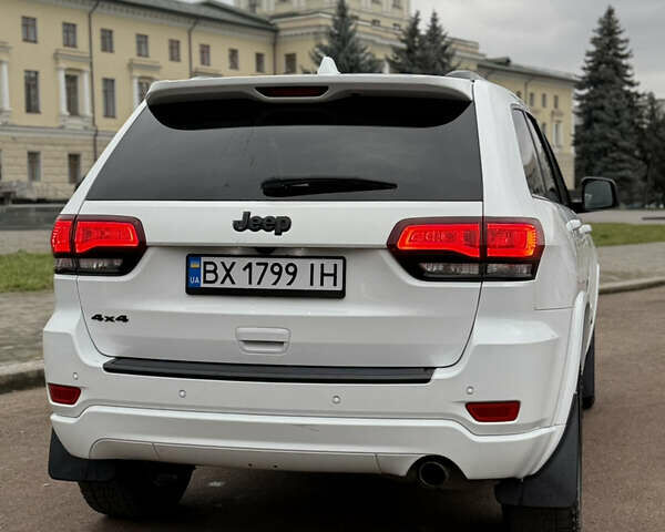Білий Джип Grand Cherokee, об'ємом двигуна 3.6 л та пробігом 121 тис. км за 22800 $, фото 9 на Automoto.ua