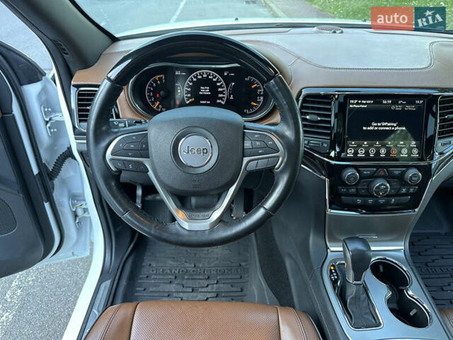 Білий Джип Grand Cherokee, об'ємом двигуна 5.65 л та пробігом 43 тис. км за 38500 $, фото 45 на Automoto.ua