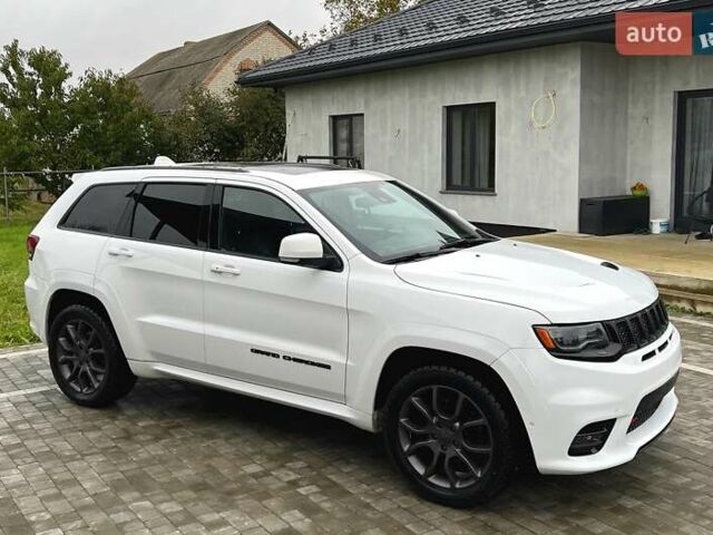 Джип Гранд Чероки 2020 в Луцке на Automoto.ua Белый Джип Гранд Чероки, объемом двигателя 5.65 л и пробегом 81 тыс. км за 29500 $, фото 46 на Automoto.ua