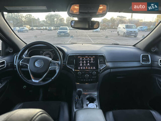 Джип Grand Cherokee 2020 у Житомирі на Automoto.ua Білий Джип Grand Cherokee, об'ємом двигуна 3.6 л та пробігом 98 тис. км за 25699 $, фото 6 на Automoto.ua