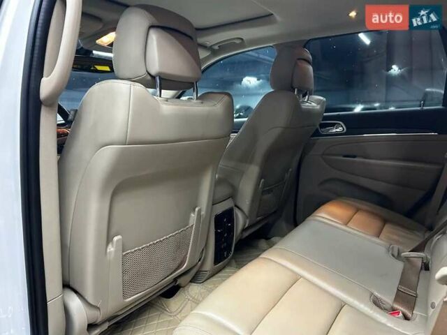 Білий Джип Grand Cherokee, об'ємом двигуна 3.6 л та пробігом 121 тис. км за 25700 $, фото 14 на Automoto.ua