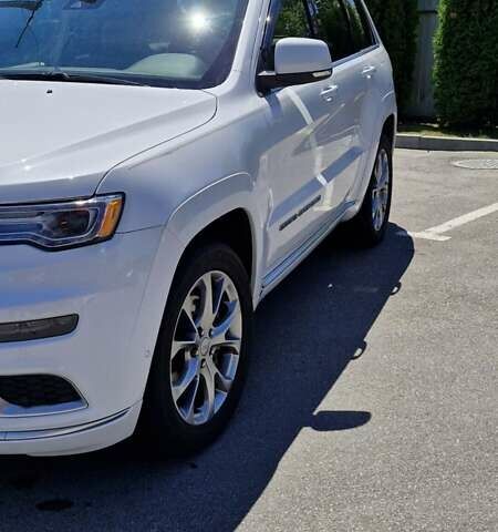 Джип Гранд Чероки 2020 в Мироновке на Automoto.ua Белый Джип Гранд Чероки, объемом двигателя 3.61 л и пробегом 68 тыс. км за 32000 $, фото 2 на Automoto.ua