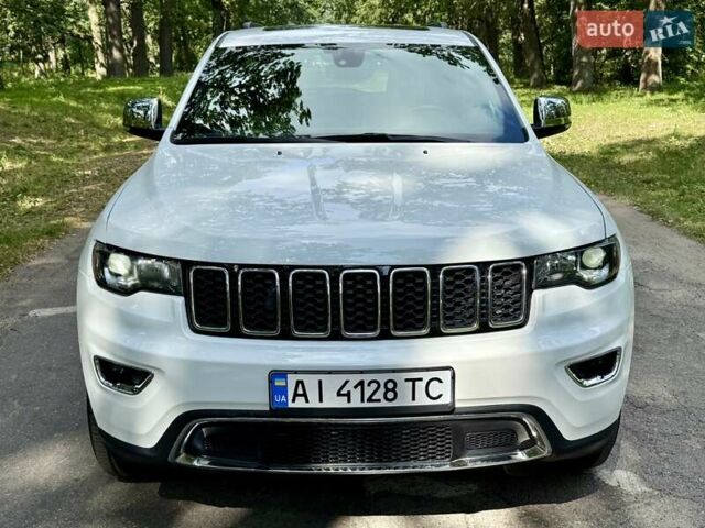 Білий Джип Grand Cherokee, об'ємом двигуна 3.6 л та пробігом 59 тис. км за 24500 $, фото 1 на Automoto.ua