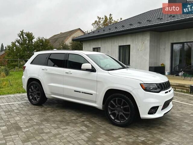 Джип Гранд Чероки 2020 в Луцке на Automoto.ua Белый Джип Гранд Чероки, объемом двигателя 5.65 л и пробегом 81 тыс. км за 29500 $, фото 30 на Automoto.ua