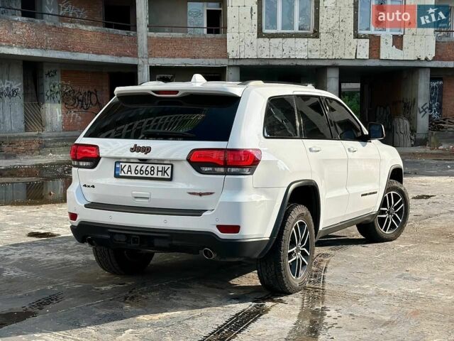 Білий Джип Grand Cherokee, об'ємом двигуна 3.6 л та пробігом 127 тис. км за 30699 $, фото 9 на Automoto.ua