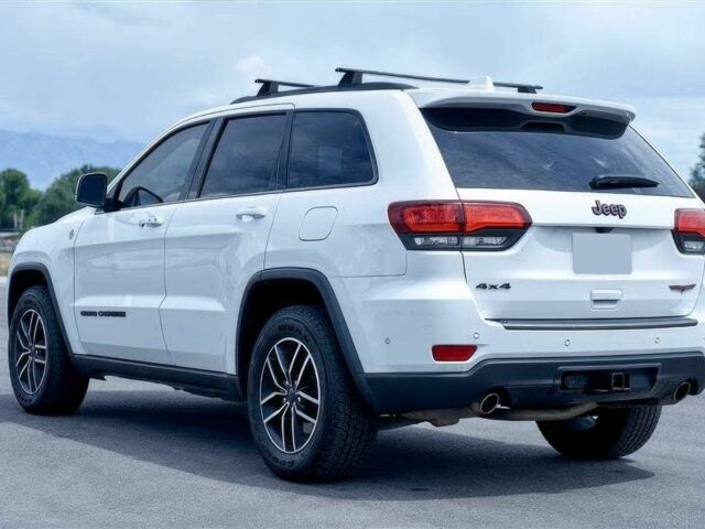 Білий Джип Grand Cherokee, об'ємом двигуна 5.7 л та пробігом 40 тис. км за 16000 $, фото 5 на Automoto.ua