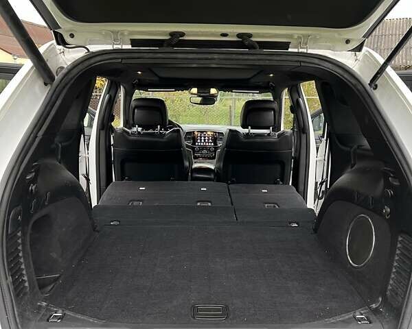 Джип Гранд Чероки 2020 в Луцке на Automoto.ua Белый Джип Гранд Чероки, объемом двигателя 5.65 л и пробегом 81 тыс. км за 29500 $, фото 58 на Automoto.ua