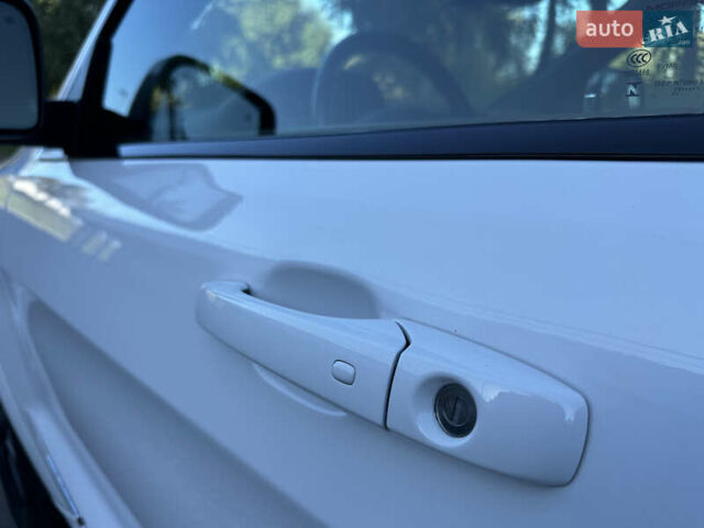 Джип Гранд Чероки 2020 в Киеве на Automoto.ua Белый Джип Гранд Чероки, объемом двигателя 5.7 л и пробегом 43 тыс. км за 35999 $, фото 24 на Automoto.ua