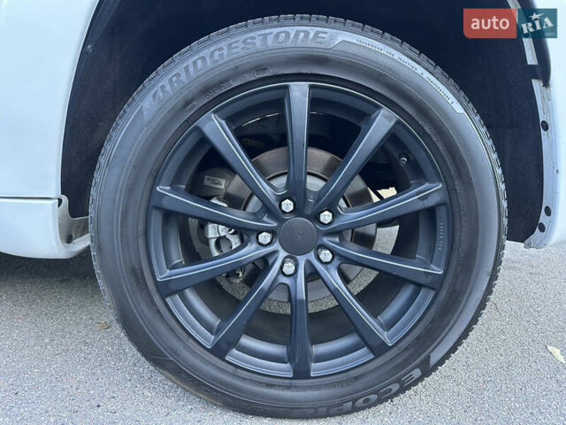 Джип Гранд Чероки 2020 в Киеве на Automoto.ua Белый Джип Гранд Чероки, объемом двигателя 5.7 л и пробегом 43 тыс. км за 35999 $, фото 22 на Automoto.ua