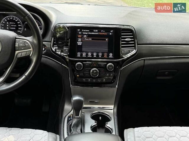 Білий Джип Grand Cherokee, об'ємом двигуна 3.6 л та пробігом 59 тис. км за 24500 $, фото 16 на Automoto.ua