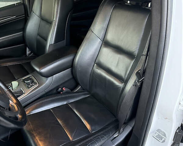 Білий Джип Grand Cherokee, об'ємом двигуна 3.6 л та пробігом 47 тис. км за 18500 $, фото 8 на Automoto.ua