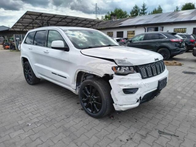 Білий Джип Grand Cherokee, об'ємом двигуна 0 л та пробігом 191 тис. км за 176800 $, фото 6 на Automoto.ua