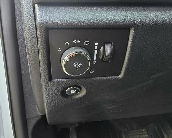 Белый Джип Гранд Чероки, объемом двигателя 3.6 л и пробегом 71 тыс. км за 26000 $, фото 15 на Automoto.ua