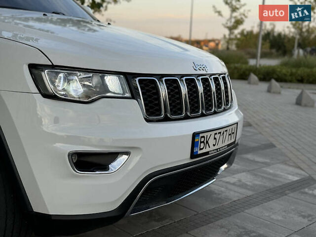 Білий Джип Grand Cherokee, об'ємом двигуна 3.6 л та пробігом 47 тис. км за 18500 $, фото 7 на Automoto.ua