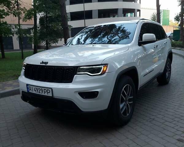 Білий Джип Grand Cherokee, об'ємом двигуна 3.6 л та пробігом 63 тис. км за 26500 $, фото 9 на Automoto.ua