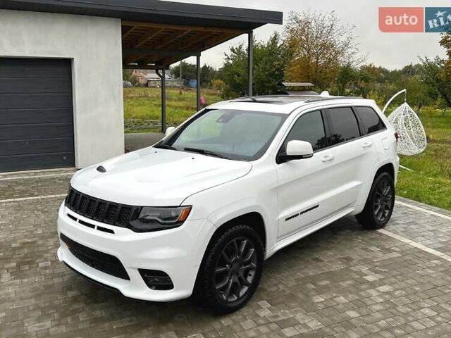 Джип Гранд Чероки 2020 в Луцке на Automoto.ua Белый Джип Гранд Чероки, объемом двигателя 5.65 л и пробегом 81 тыс. км за 29500 $, фото 15 на Automoto.ua
